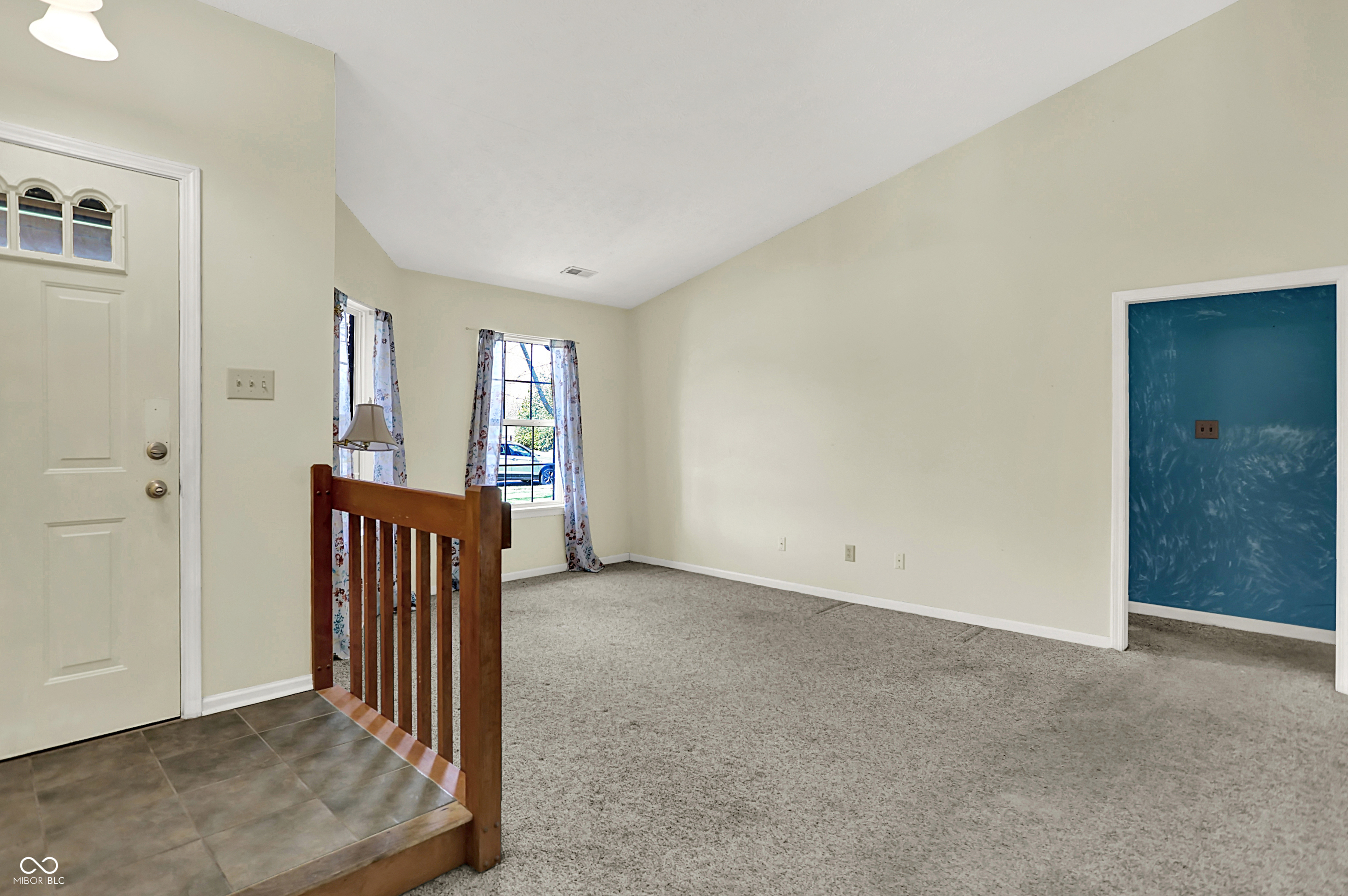 731 Franklin Lakes Boulevard