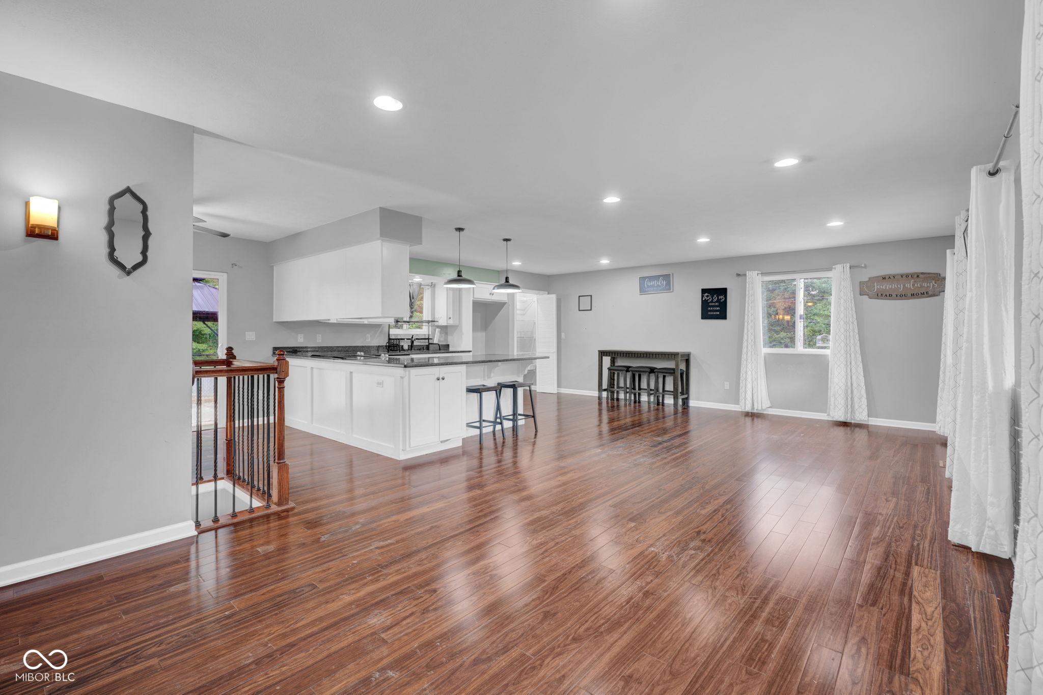 19514 E Lake Site Drive