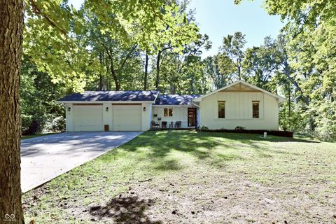 Photo of 7153 S Pr Royal Springs Drive, Shelbyville, IN 46176 (MLS # 22067638)