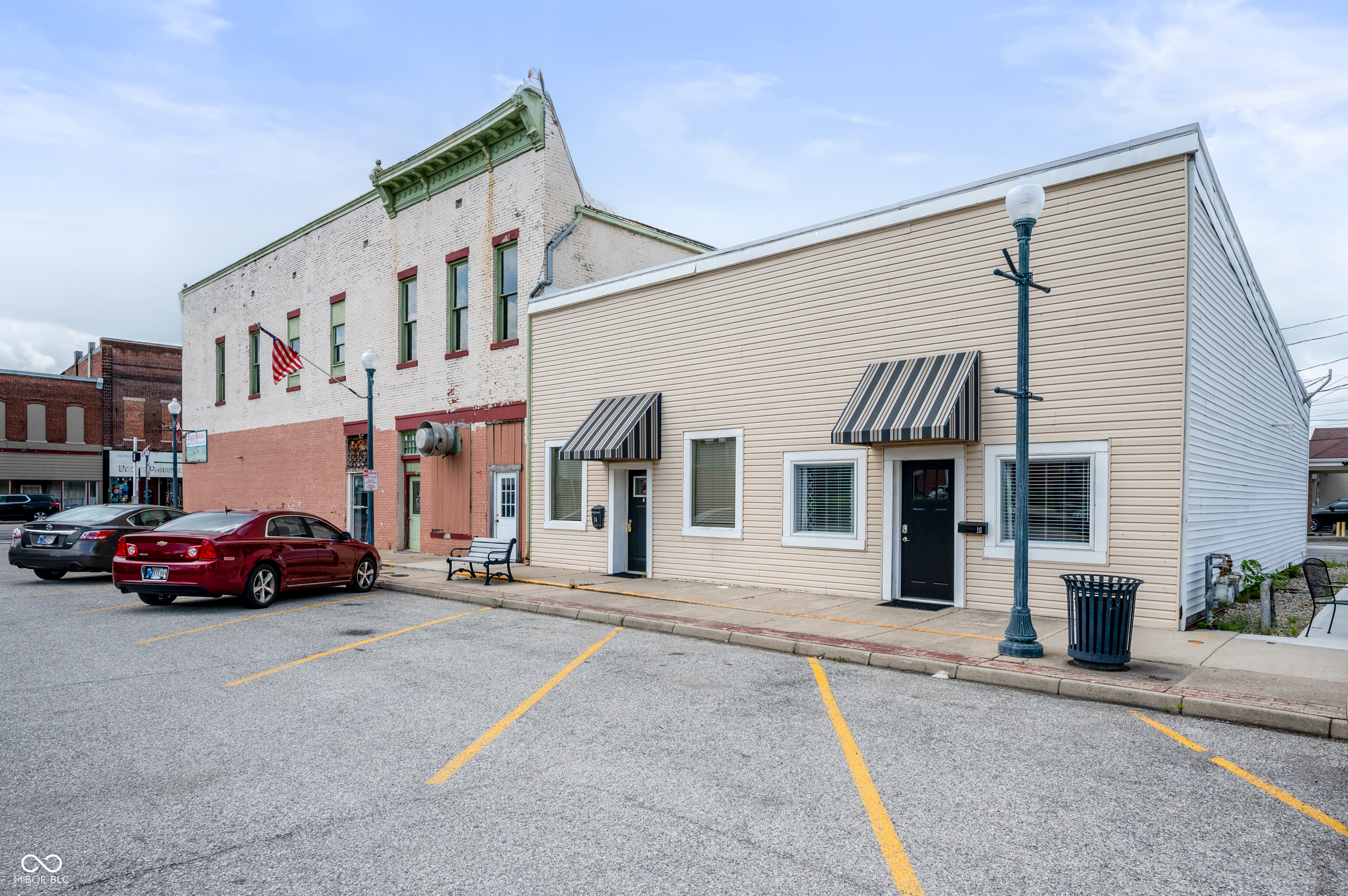 16 N Washington Street