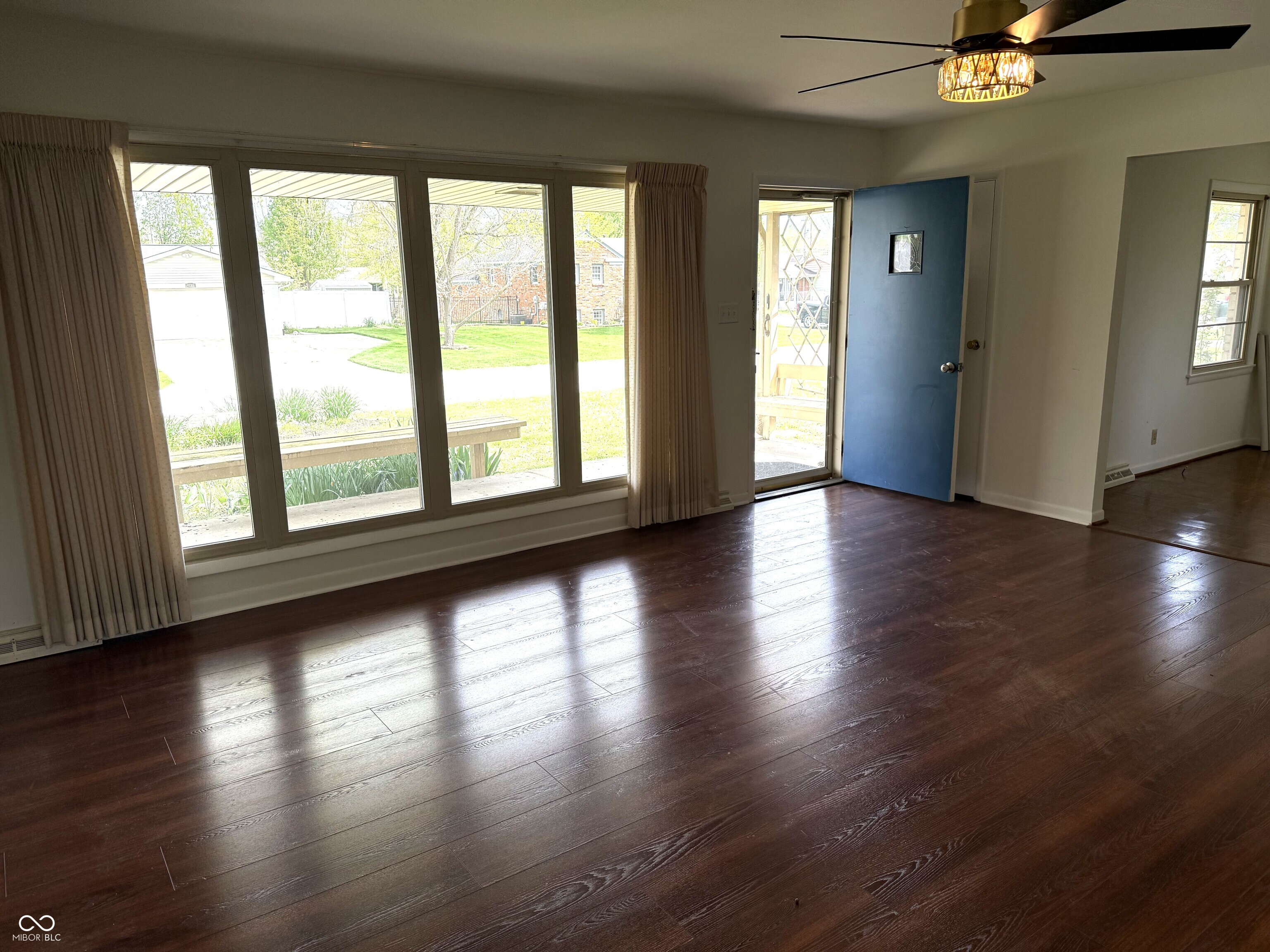 4226 Roselawn Avenue