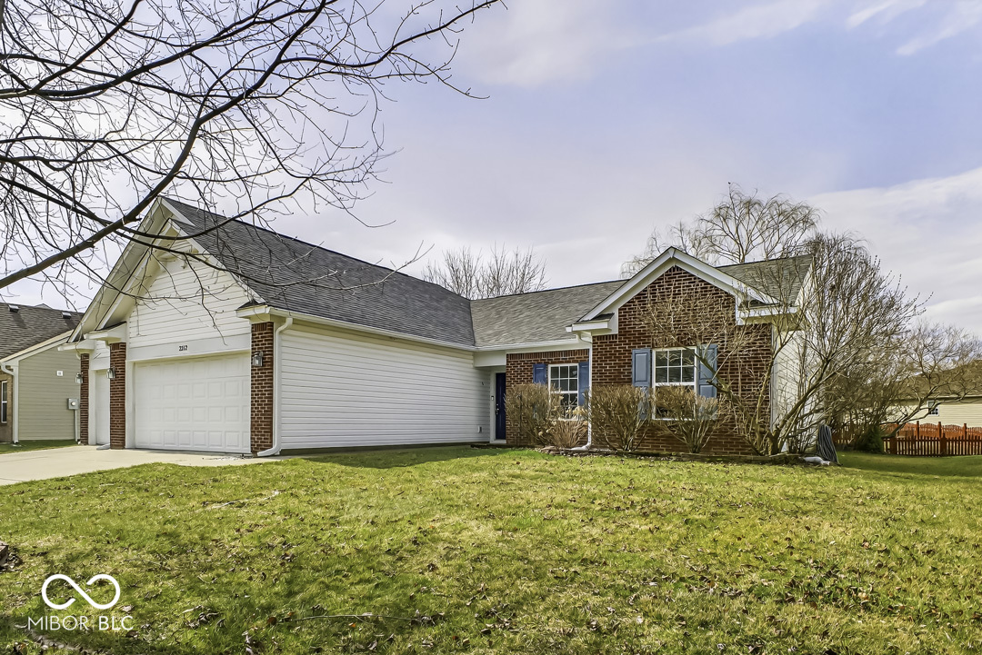 2212 Southlake Avenue E