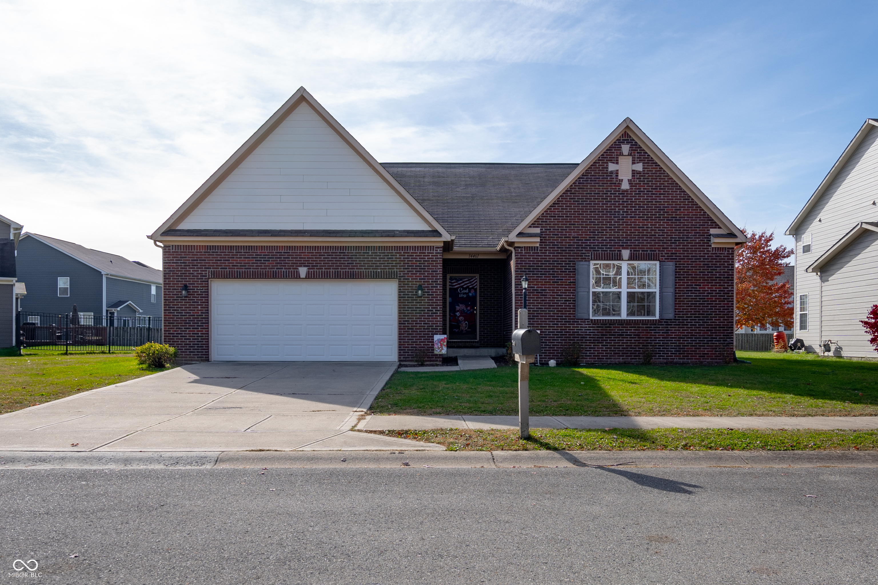 Photo 1 of 43 — 14461 Brook Meadow Drive, McCordsville, IN 46055