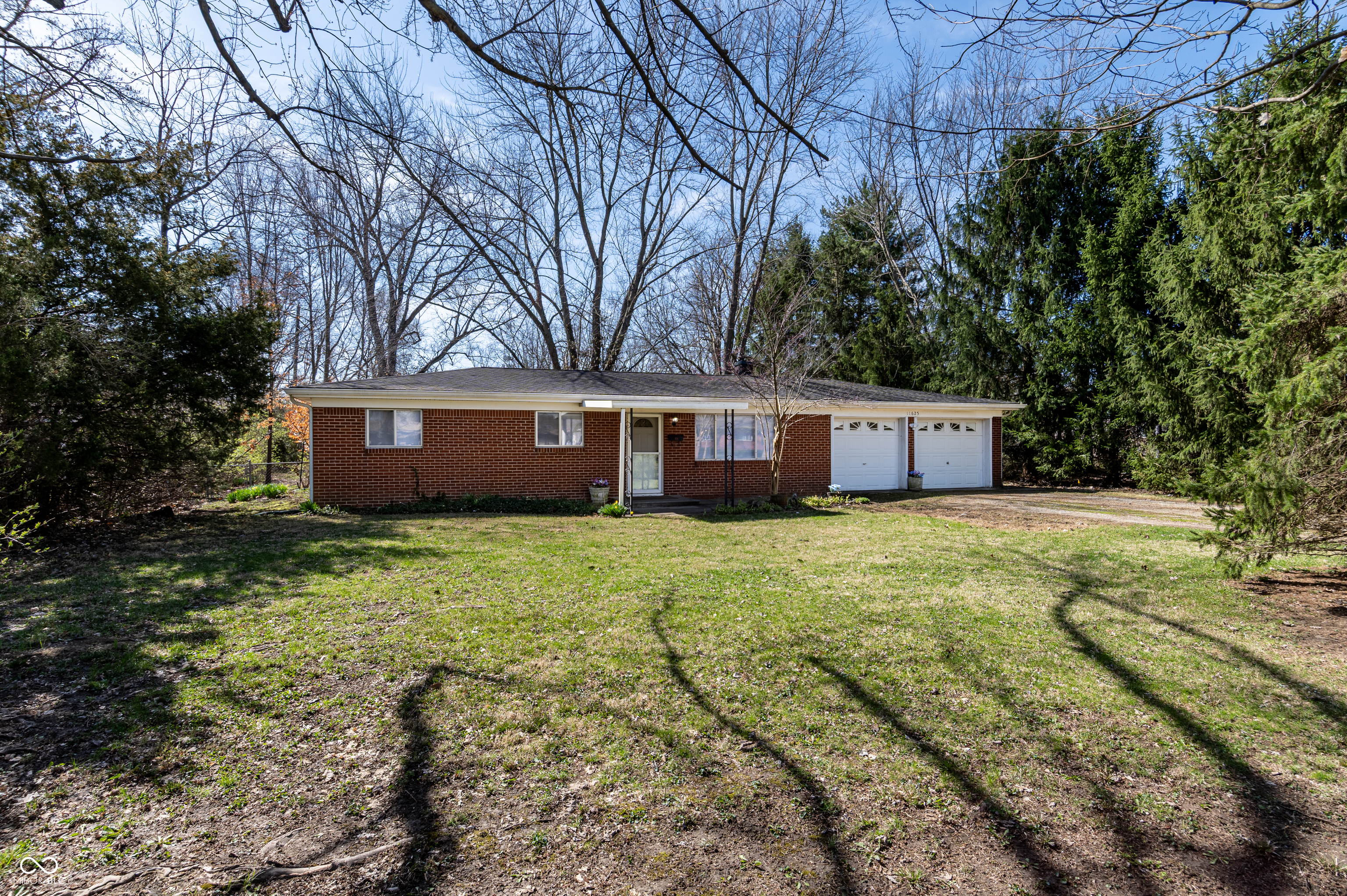 11625 E Welland Street