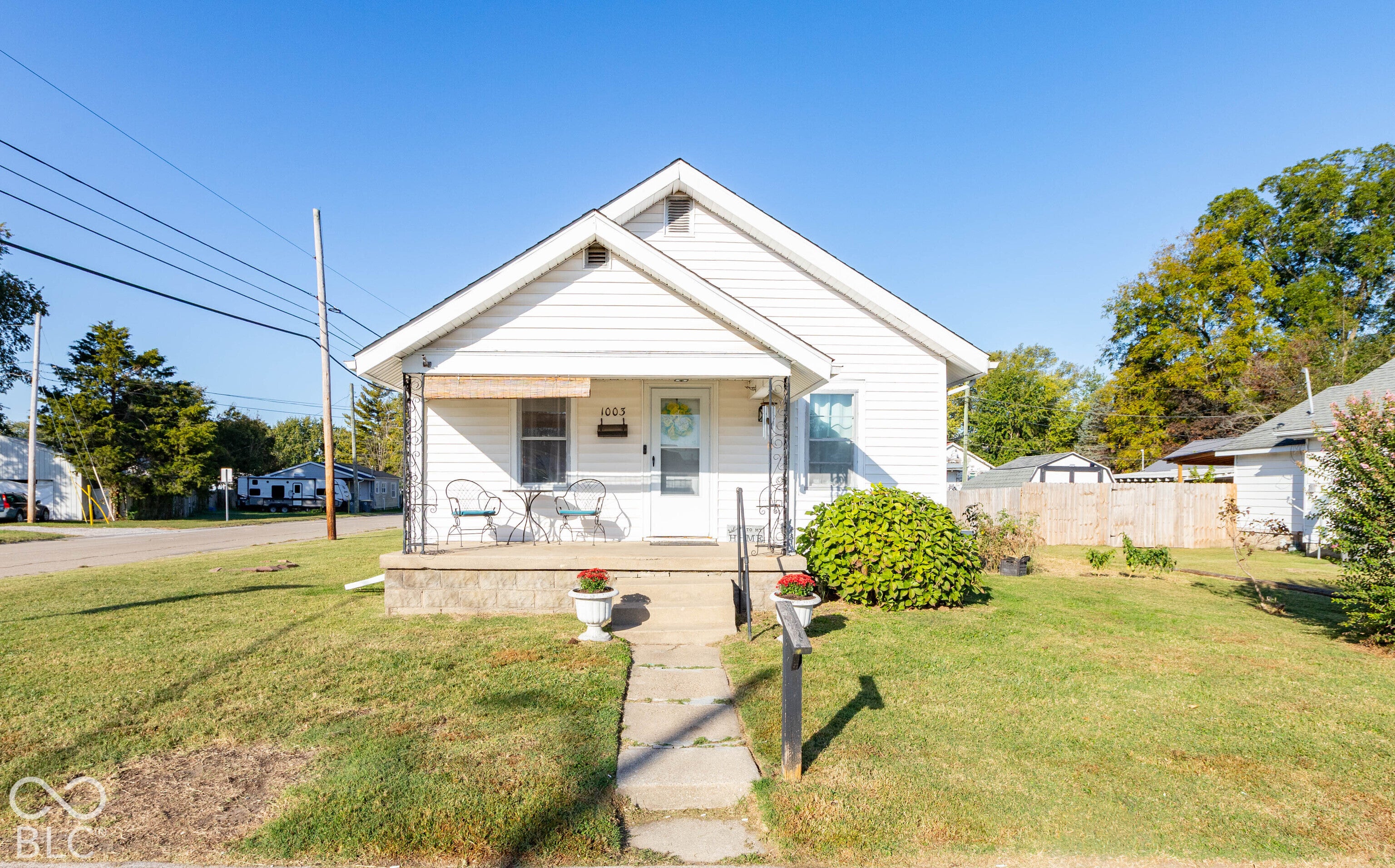 1003 Center Street