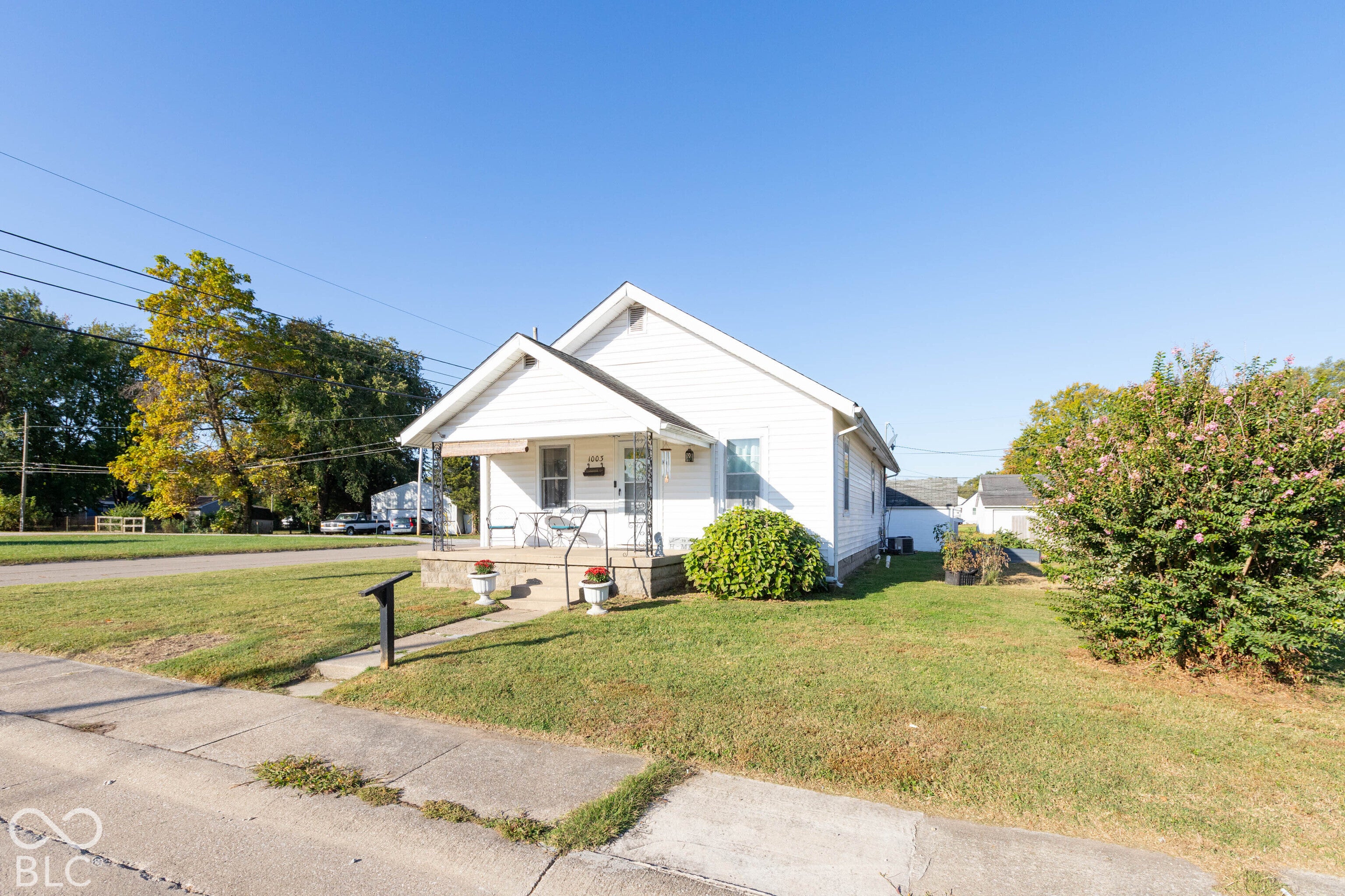 1003 Center Street