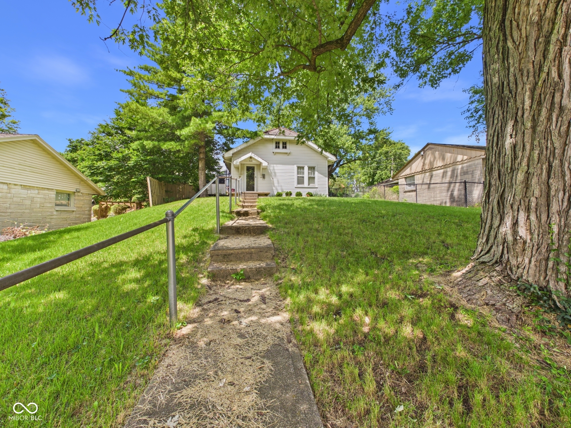 420 N Elm Street