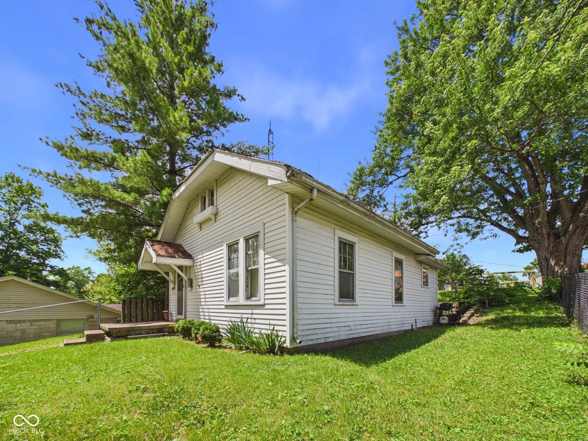 420 N Elm Street