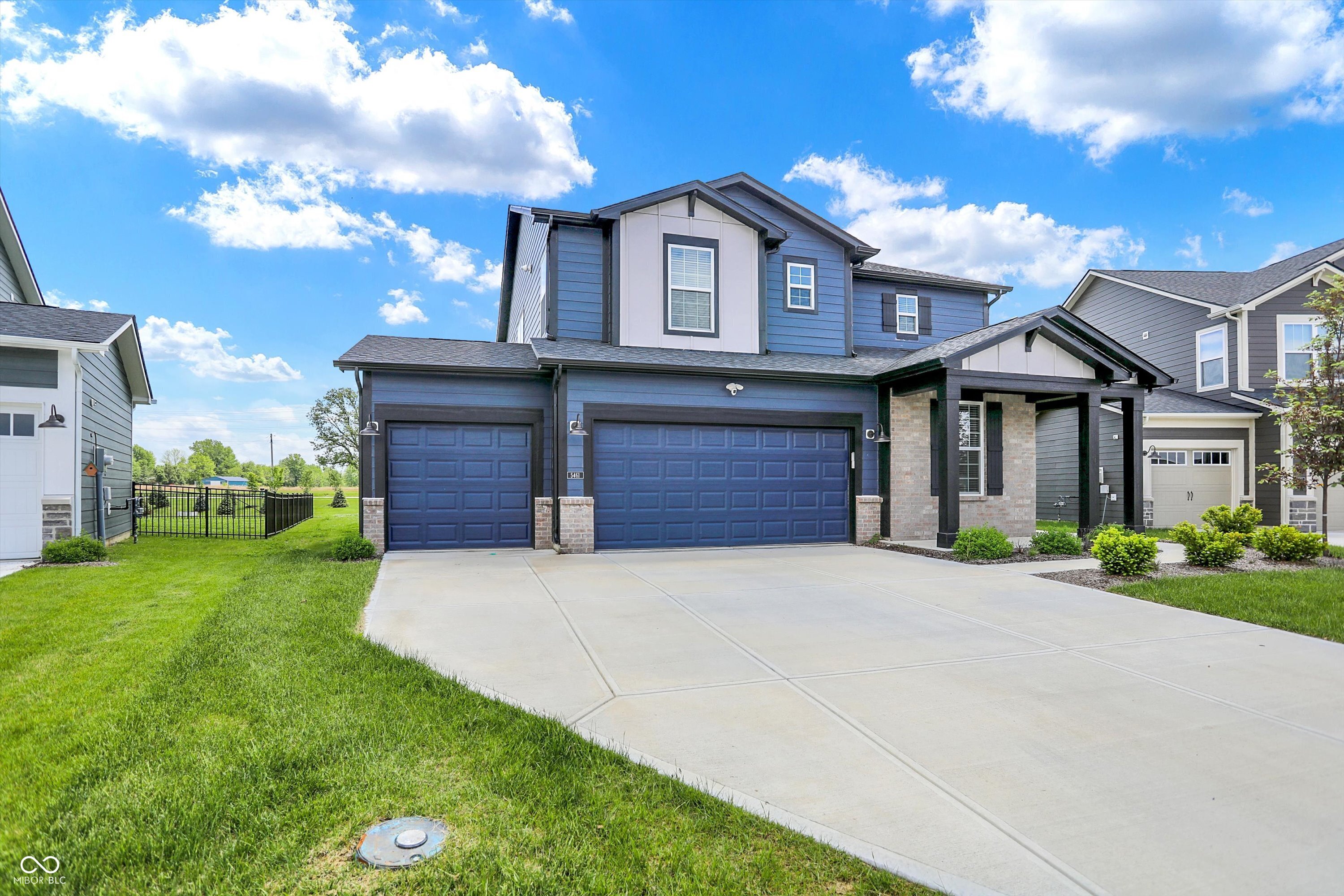 5461 Oak Knoll Drive