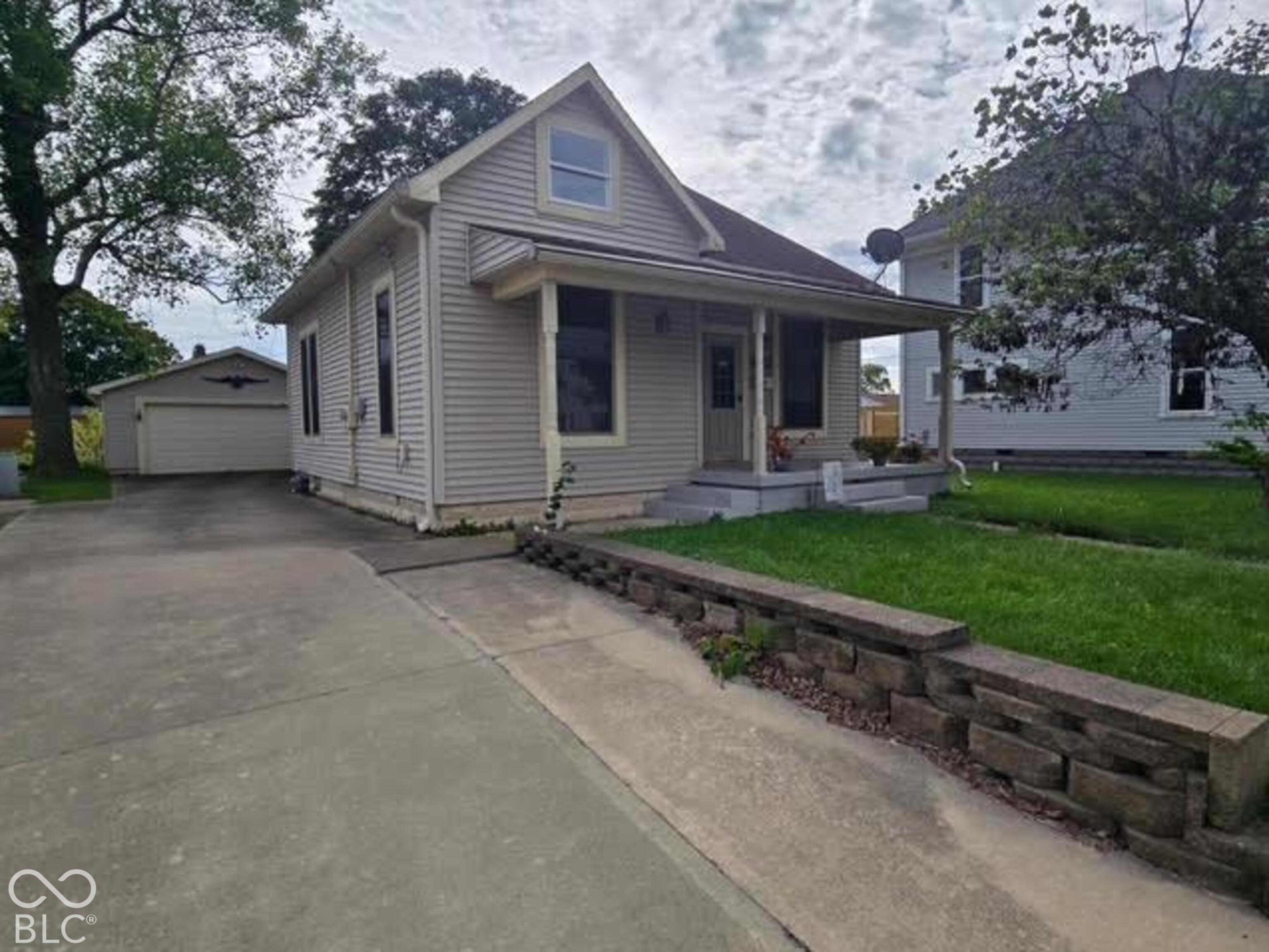 2009 Plum Street