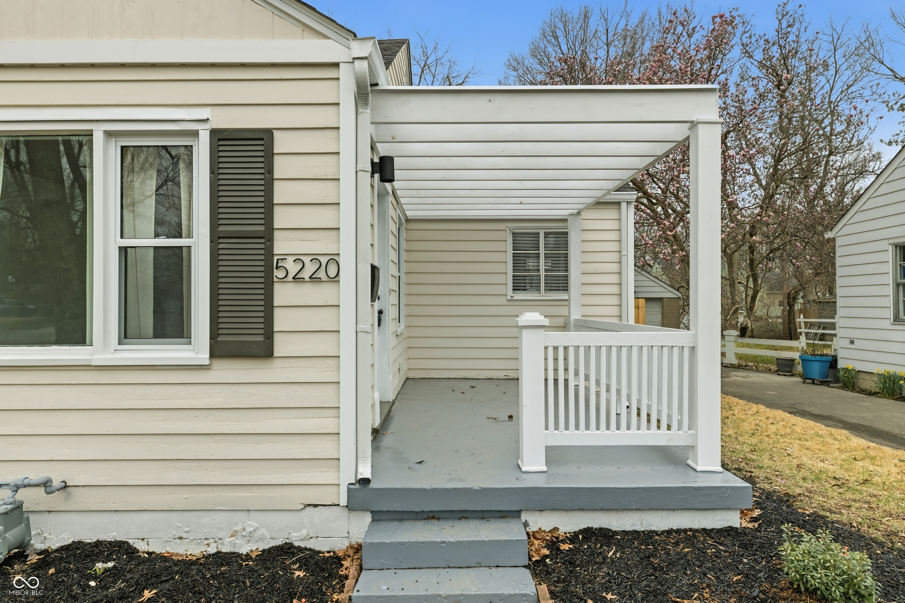 5220 N Ralston Avenue