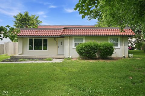 Photo of 8353 Paso Del Norte Court, Indianapolis, IN 46227 (MLS # 22108141)