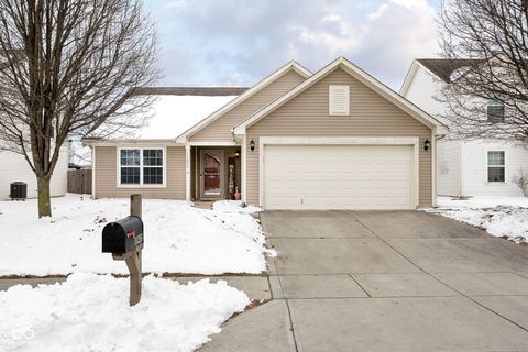 Photo of 11253 Lucky Dan Drive, Noblesville, IN 46060 (MLS # 22082303)