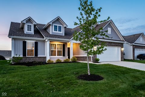 Photo of 1044 Cortland Lane, Westfield, IN 46074 (MLS # 22096519)