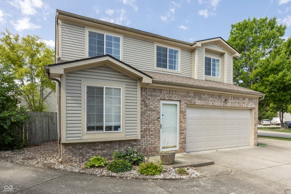 9977 WORTHINGTON BLVD, FISHERS, IN 46038 - Image 6548482f048de8be1dfc2784b4fcb4e8/1538693565