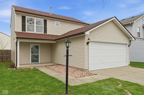 Photo of 10246 Hornton Street, Indianapolis, IN 46236 (MLS # 22092443)