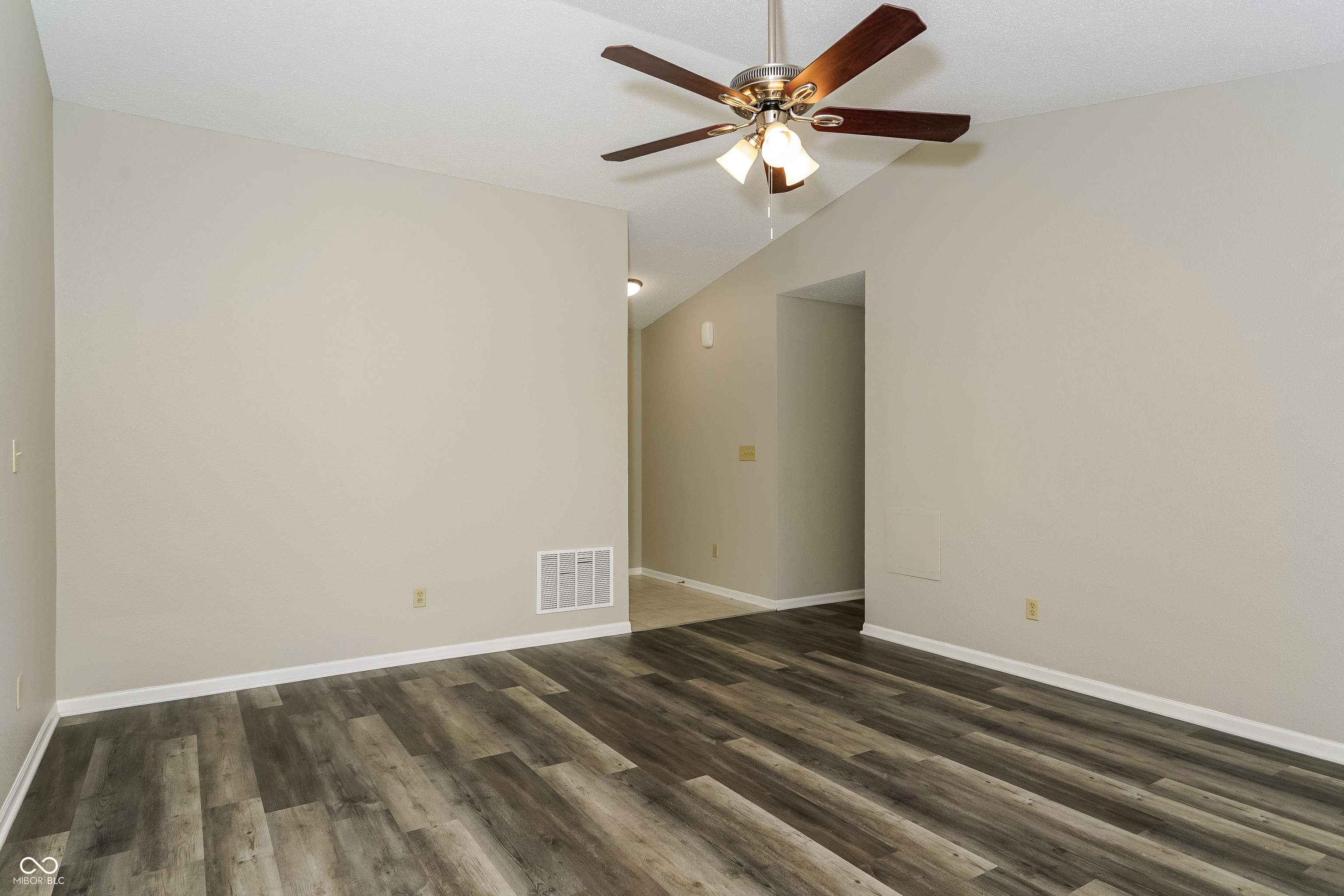 7285 Ridgebrook Drive