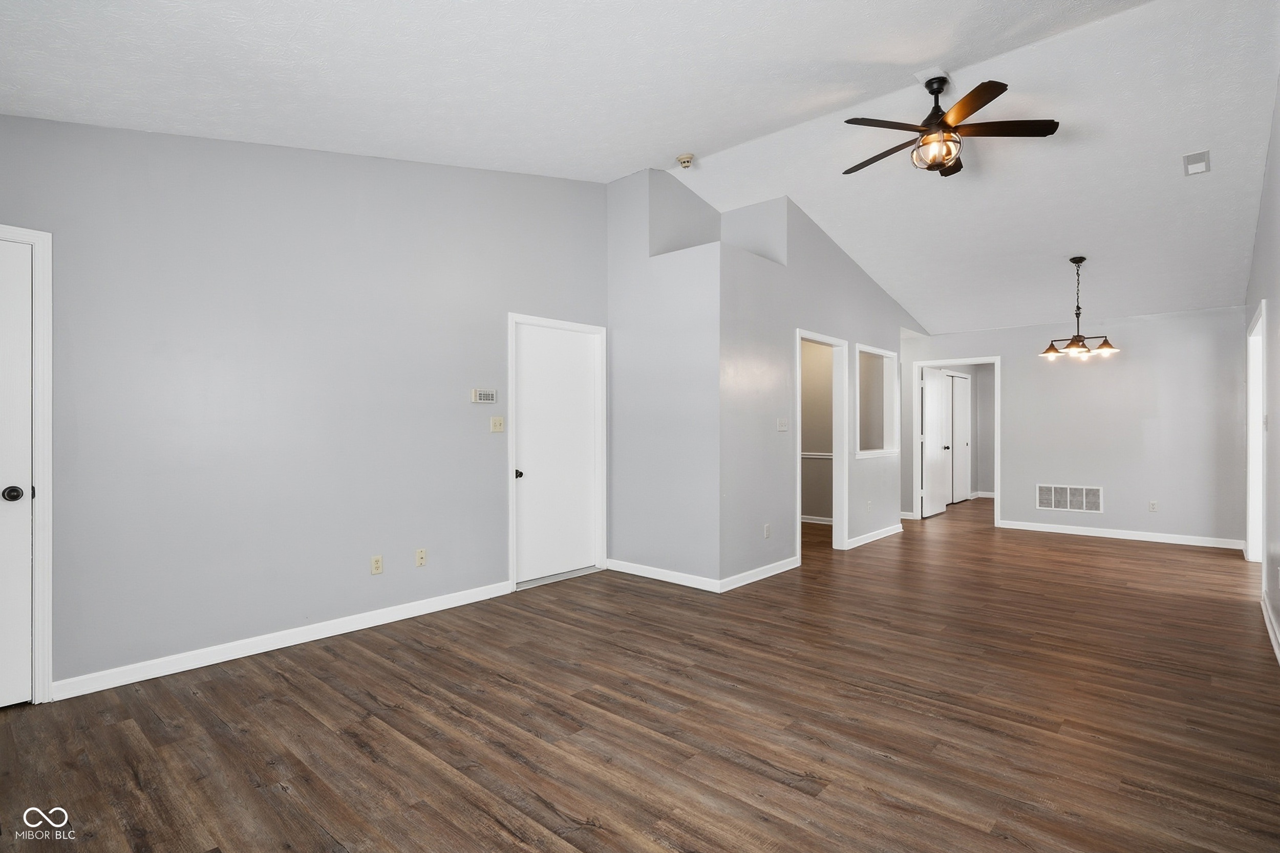 6643 S New Jersey Street