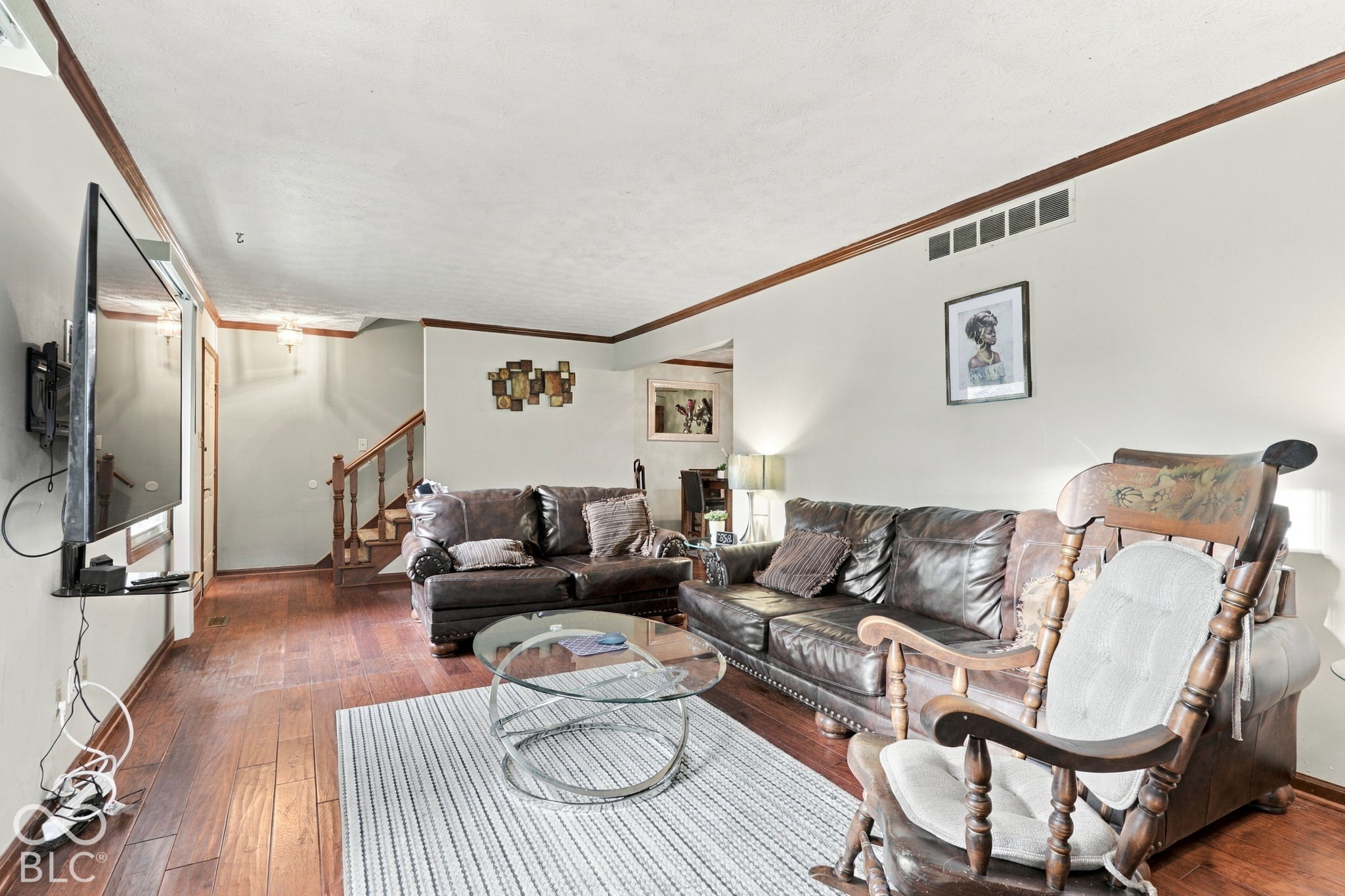 6058 Apache Drive