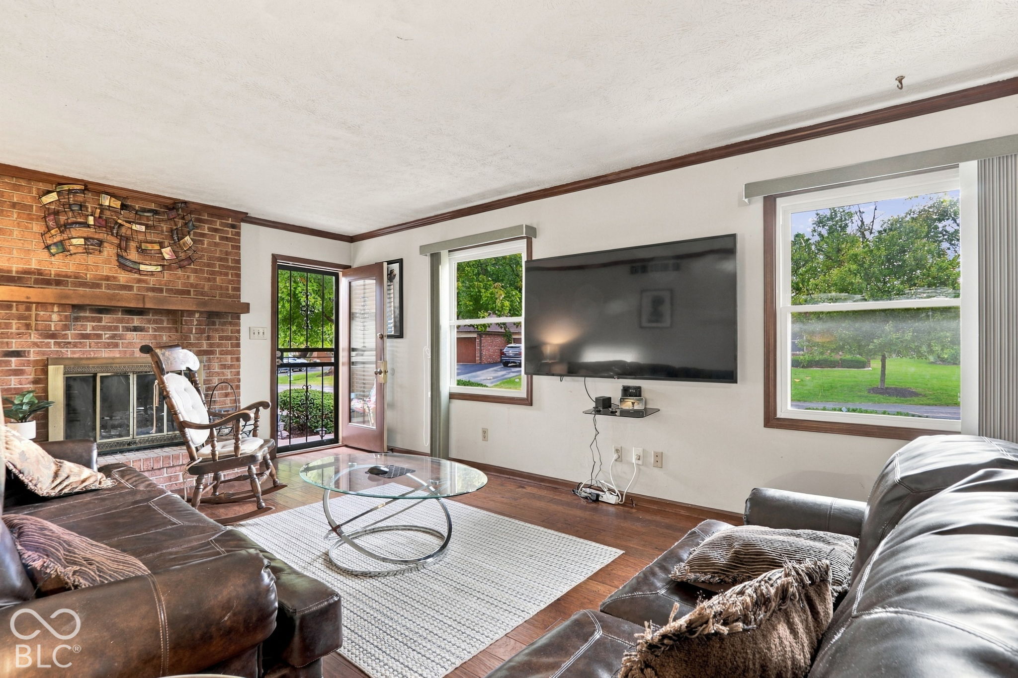 6058 Apache Drive