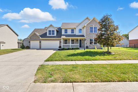 Photo of 7975 Meadow Bend Circle, Indianapolis, IN 46259 (MLS # 22063394)
