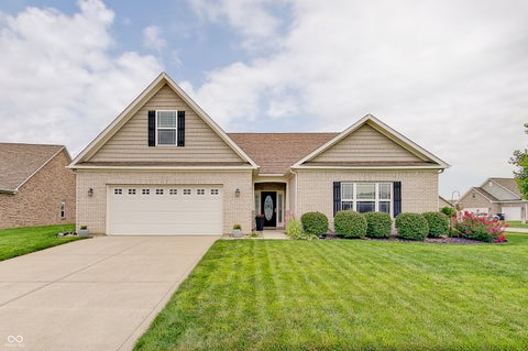 Photo of 4602 W Dane Court, New Palestine, IN 46163 (MLS # 22122179)