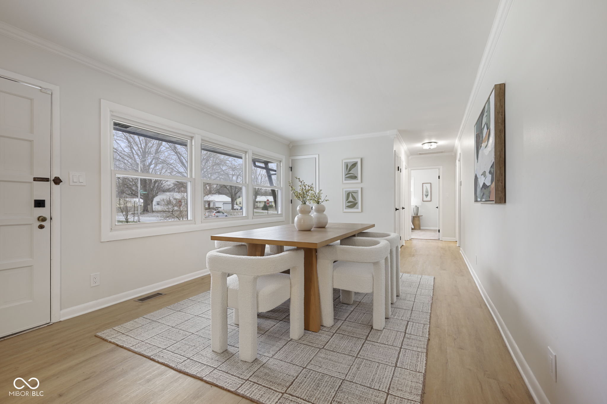 2735 Canterbury Lane