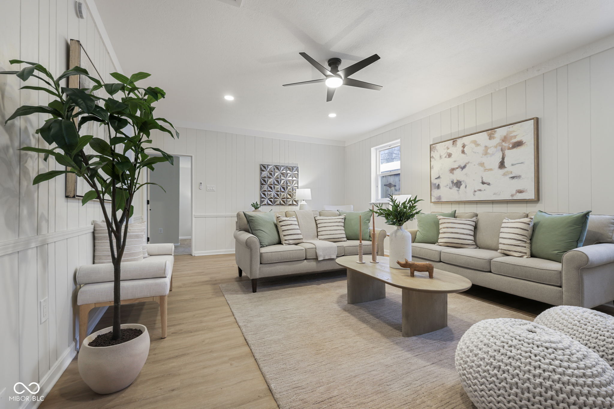 2735 Canterbury Lane