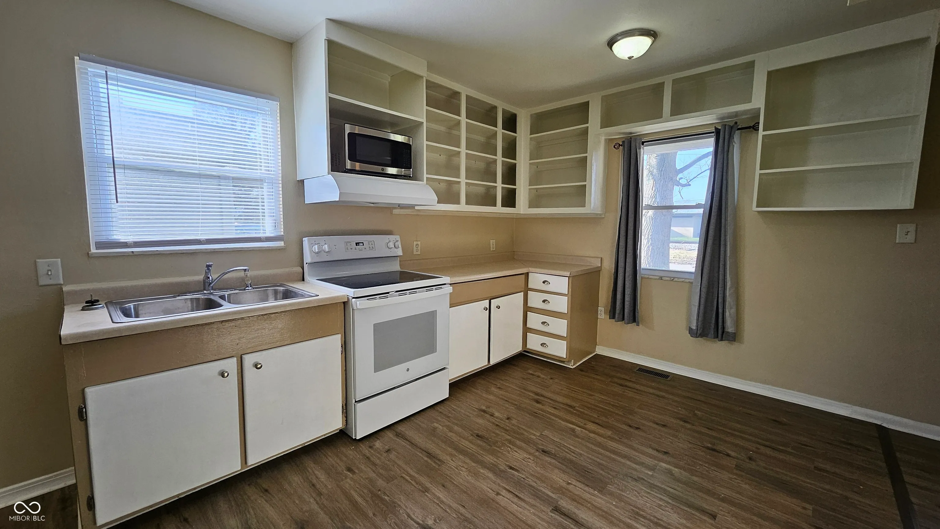 Indianapolis, Indiana 46227, United States, 3 Bedrooms Bedrooms, ,1 BathroomBathrooms,Residential,Active,166859