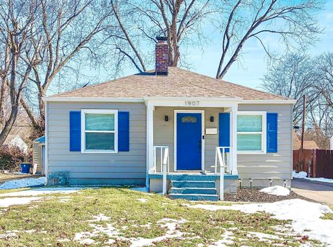 Photo of 1907 N Drexel Ave, Indianapolis, IN 46218 (MLS # 22084427)