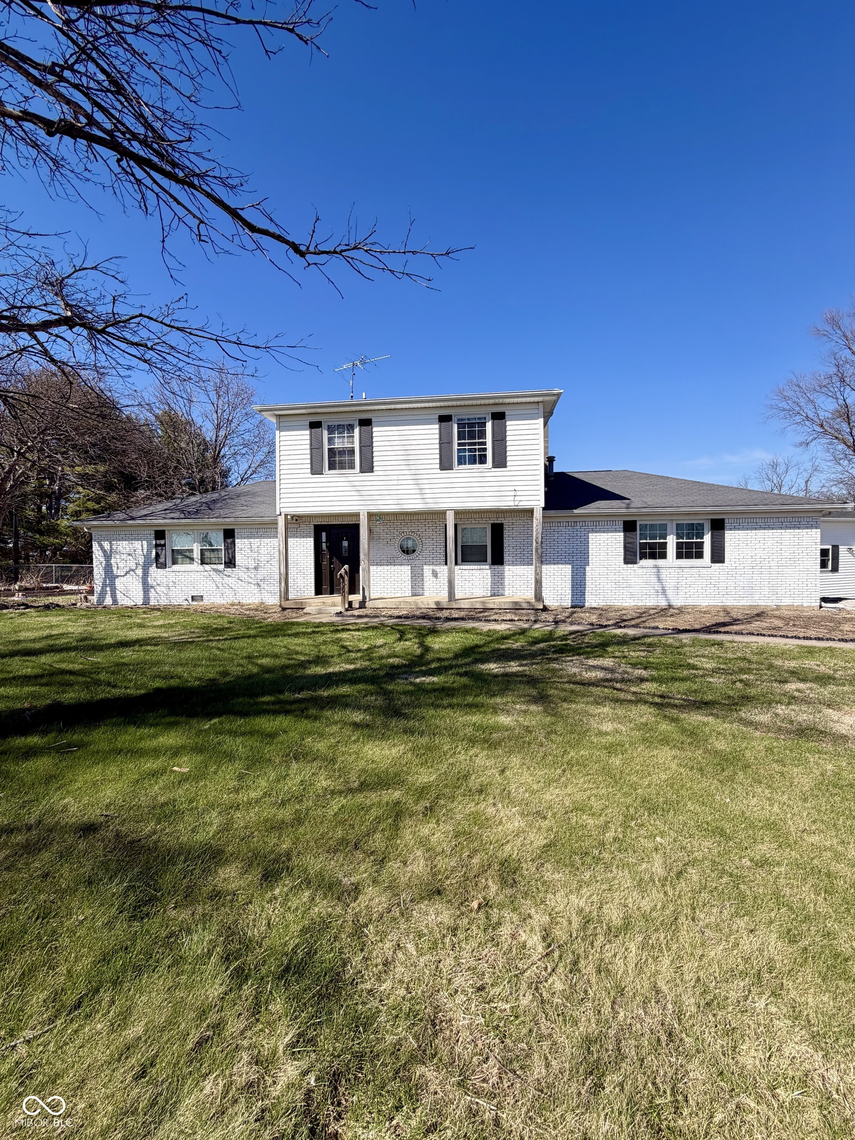 660 E Bonebrake Road