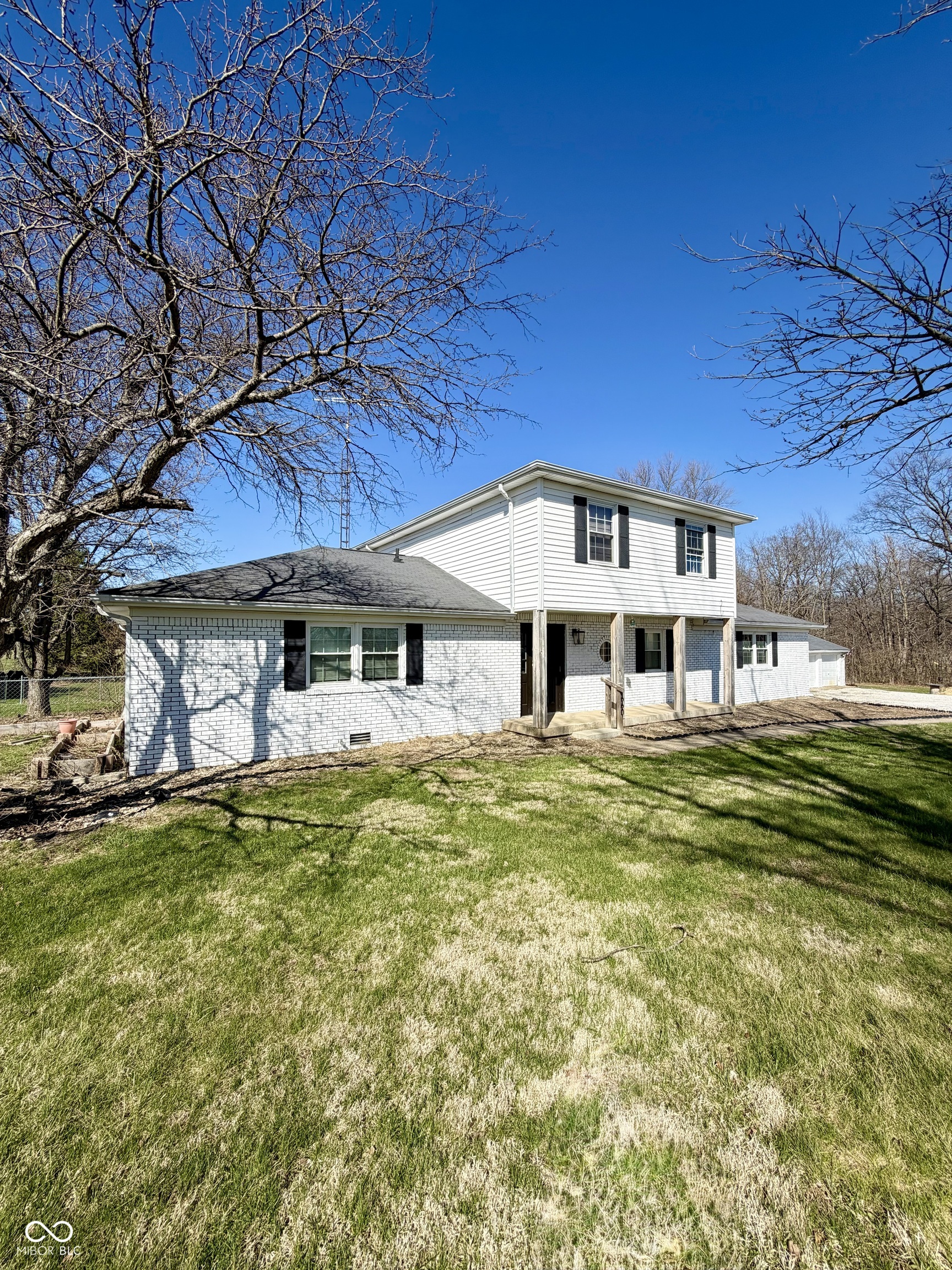 660 E Bonebrake Road