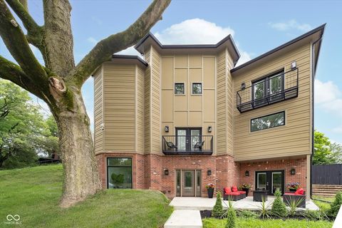 Photo of 2130 Brookside Parkway North Drive, Indianapolis, IN 46201 (MLS # 22086318)