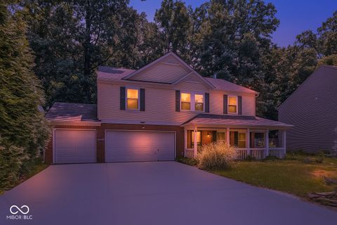 Photo of 4223 Kestrel Court, Indianapolis, IN 46254 (MLS # 22071213)