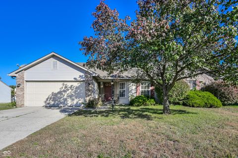 Photo of Indianapolis, IN 46236 (MLS # 22077916)