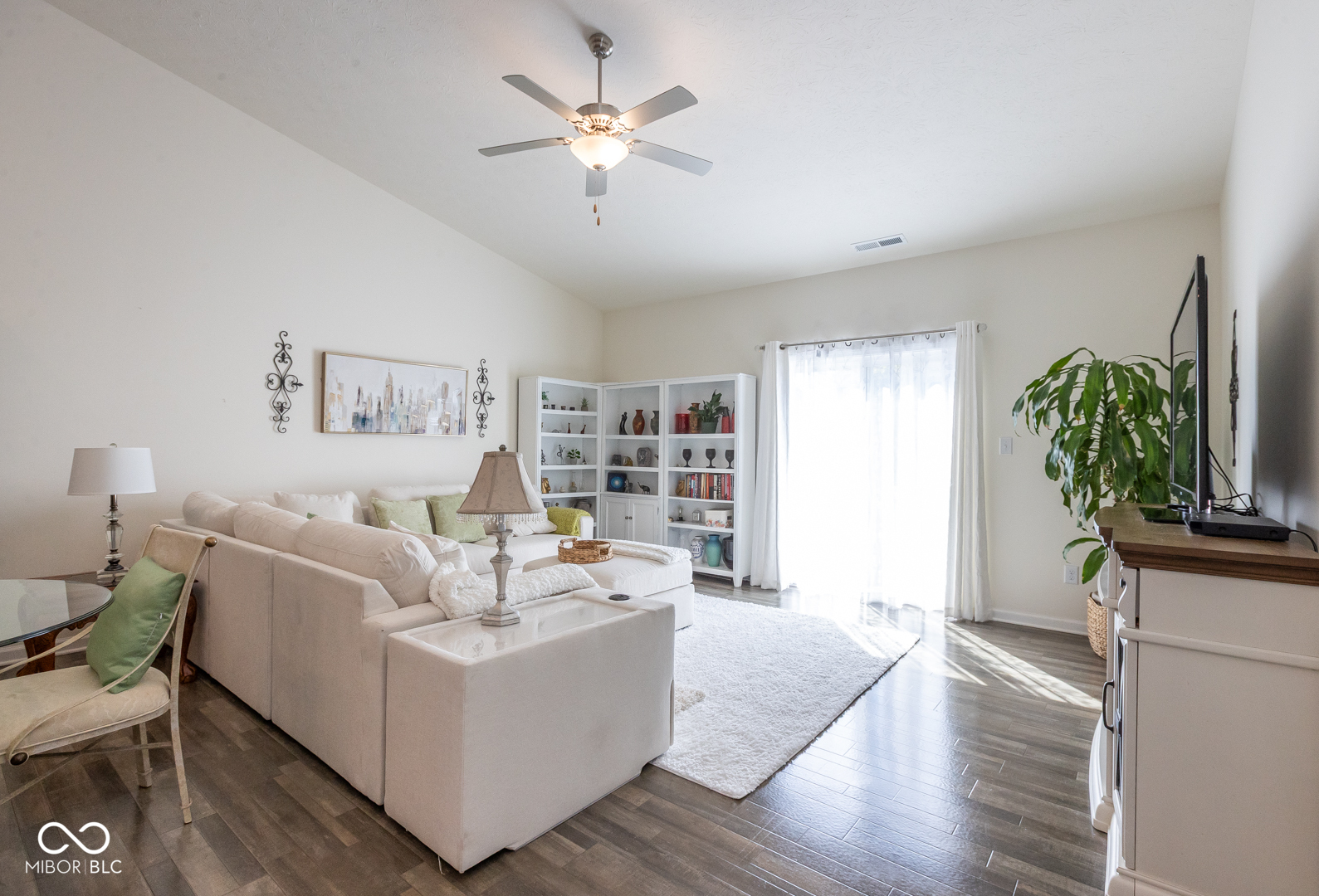 6607 Laurelwood Drive