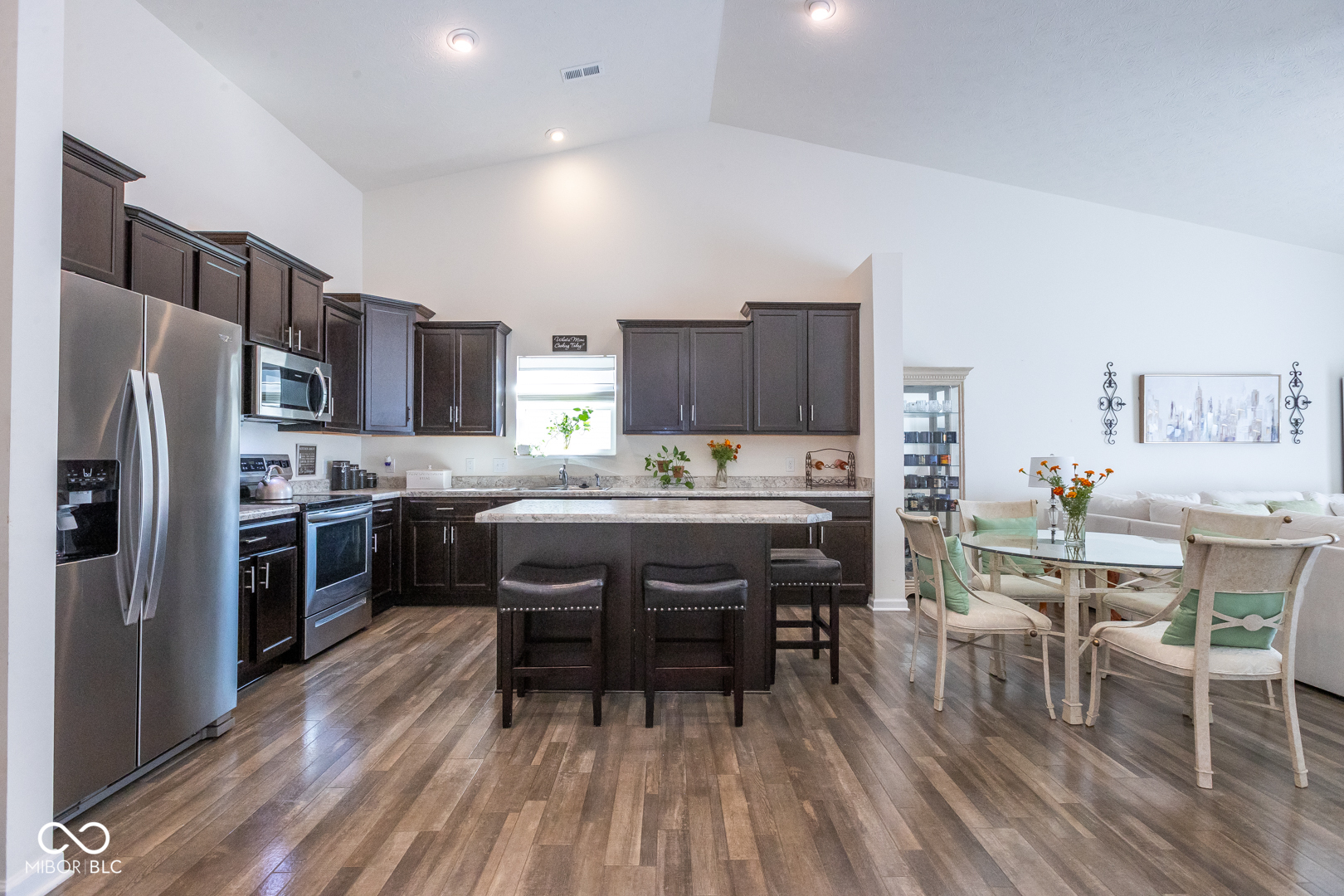 6607 Laurelwood Drive