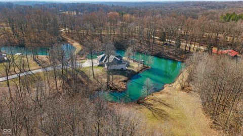 2437 W Wavelyn Circle N Martinsville IN 46151