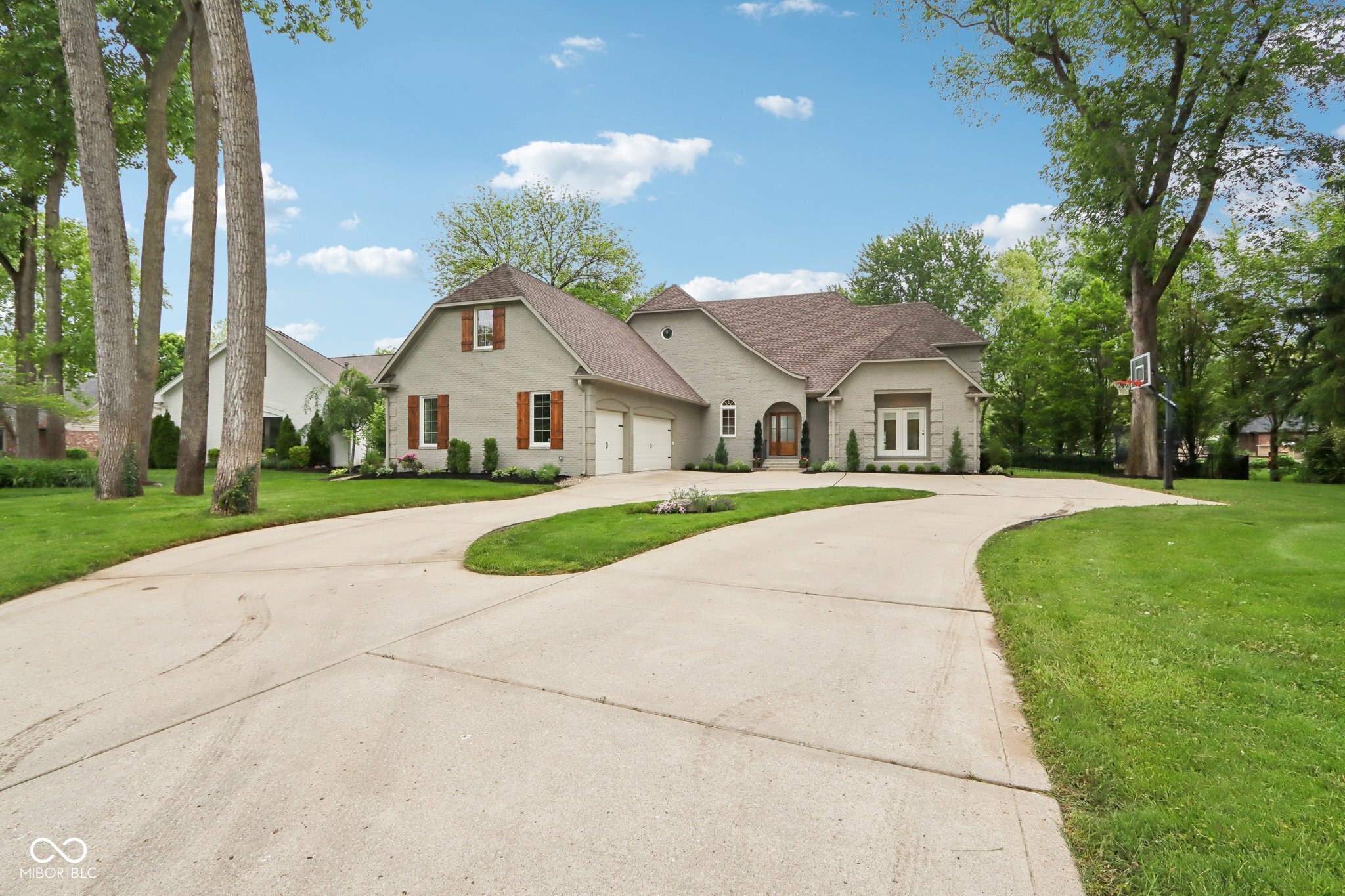 5786 E Fall Creek Pkwy N Drive