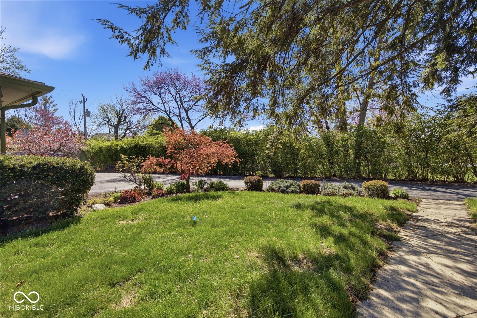 5259 N Arlington Avenue