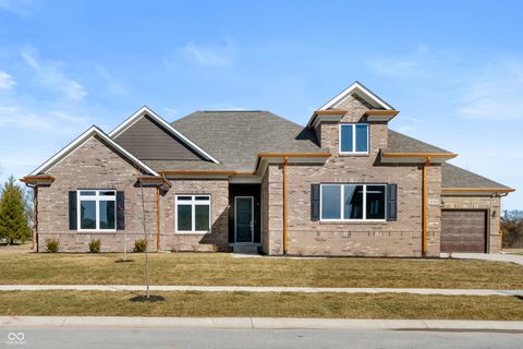 Photo of 4248 Stone Lake Drive, Zionsville, IN 46077 (MLS # 22022071)