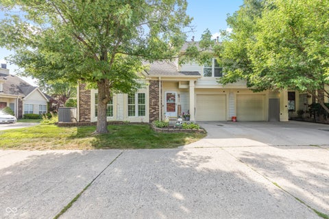 Photo of 2458 Chaseway Court, Indianapolis, IN 46268 (MLS # 22111250)