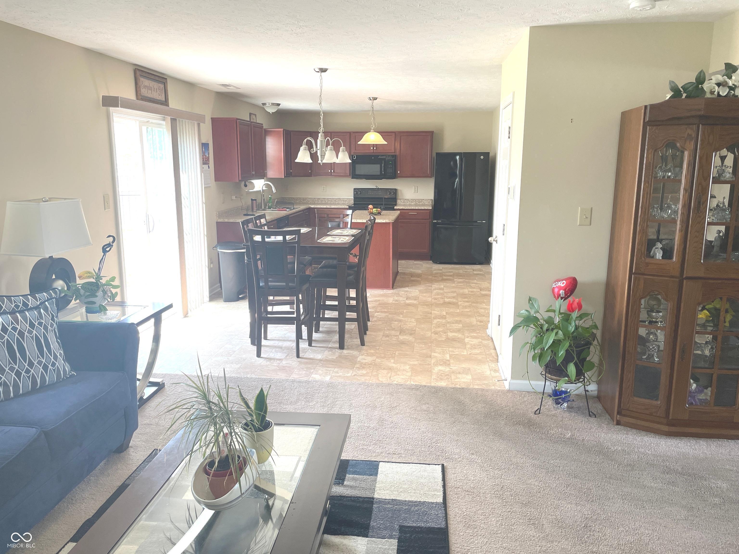 2253 Jaybird Drive