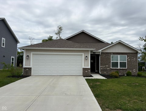 Photo of 1466 Fleming Drive, Greenfield, IN 46140 (MLS # 22115288)