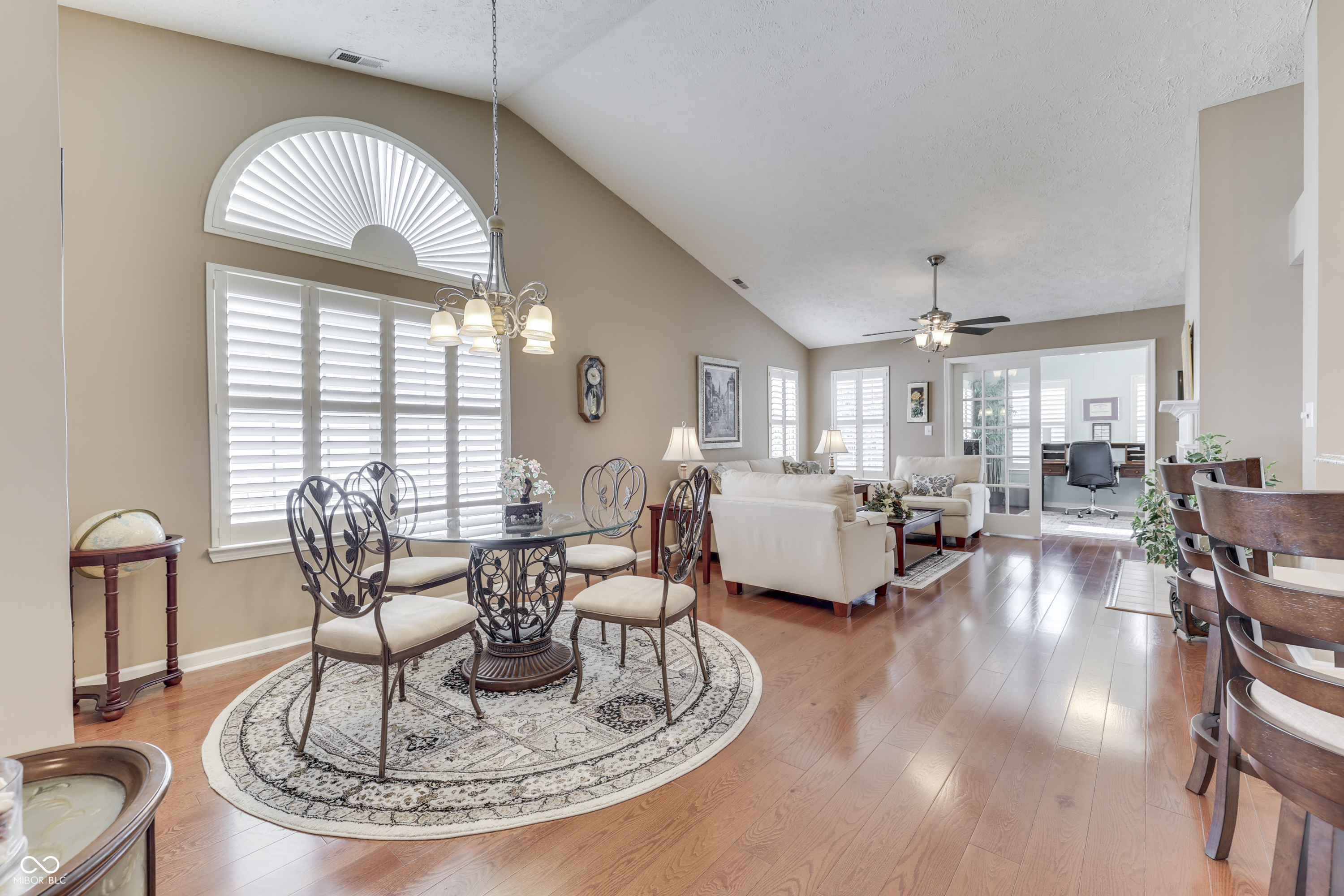 1192 Vicksburg South Drive