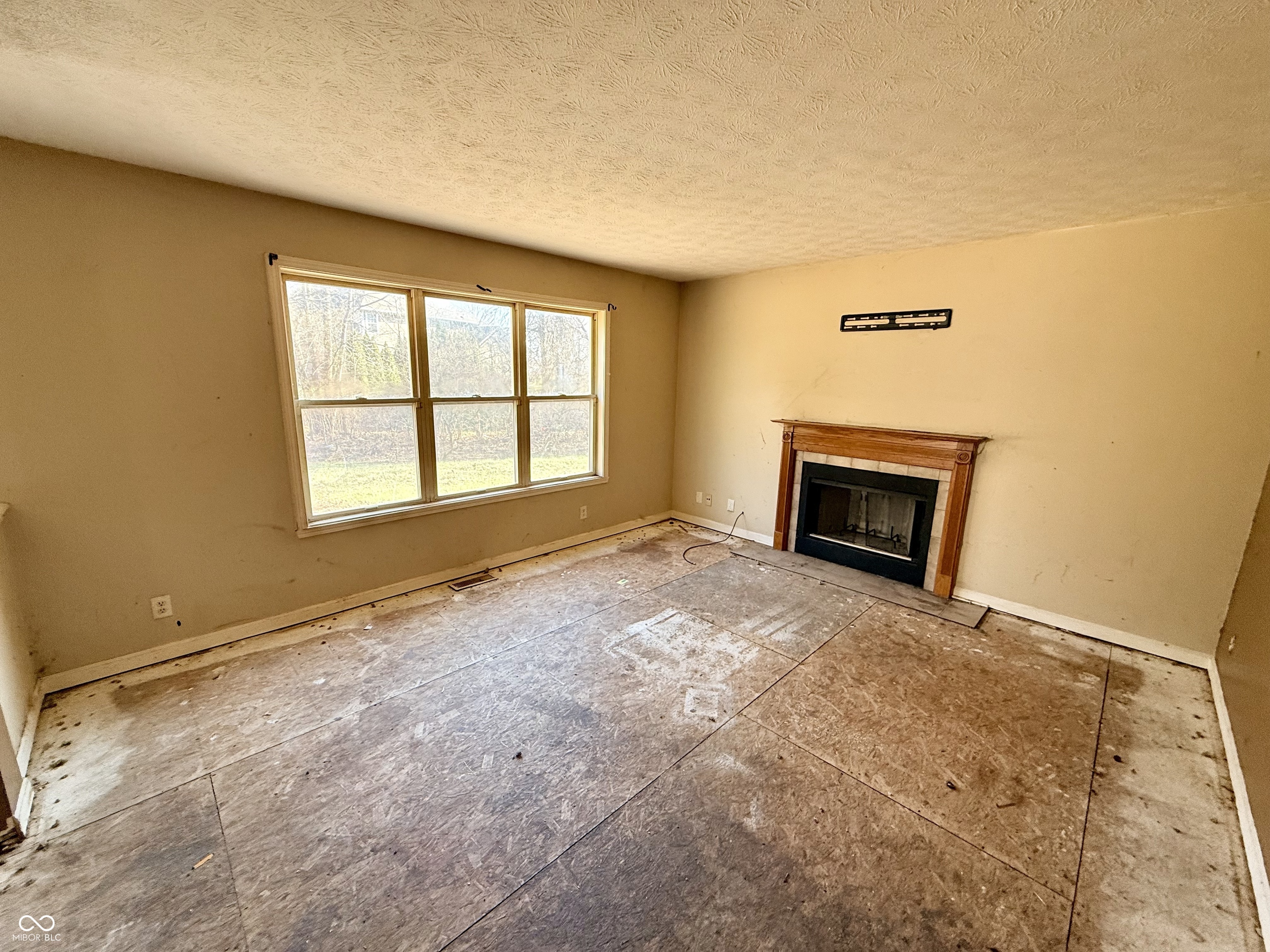 12409 Crystal Pointe Circle