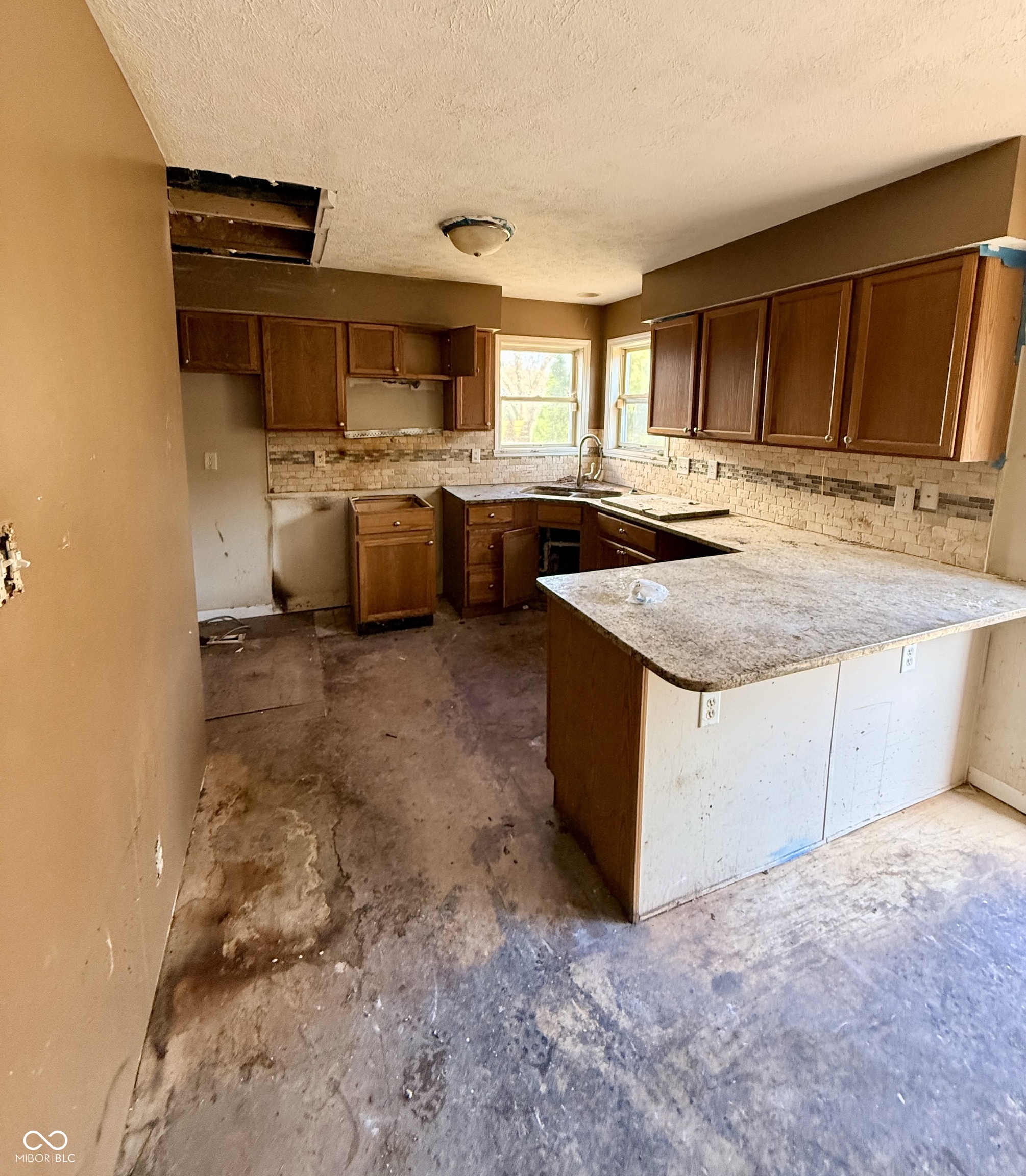 12409 Crystal Pointe Circle