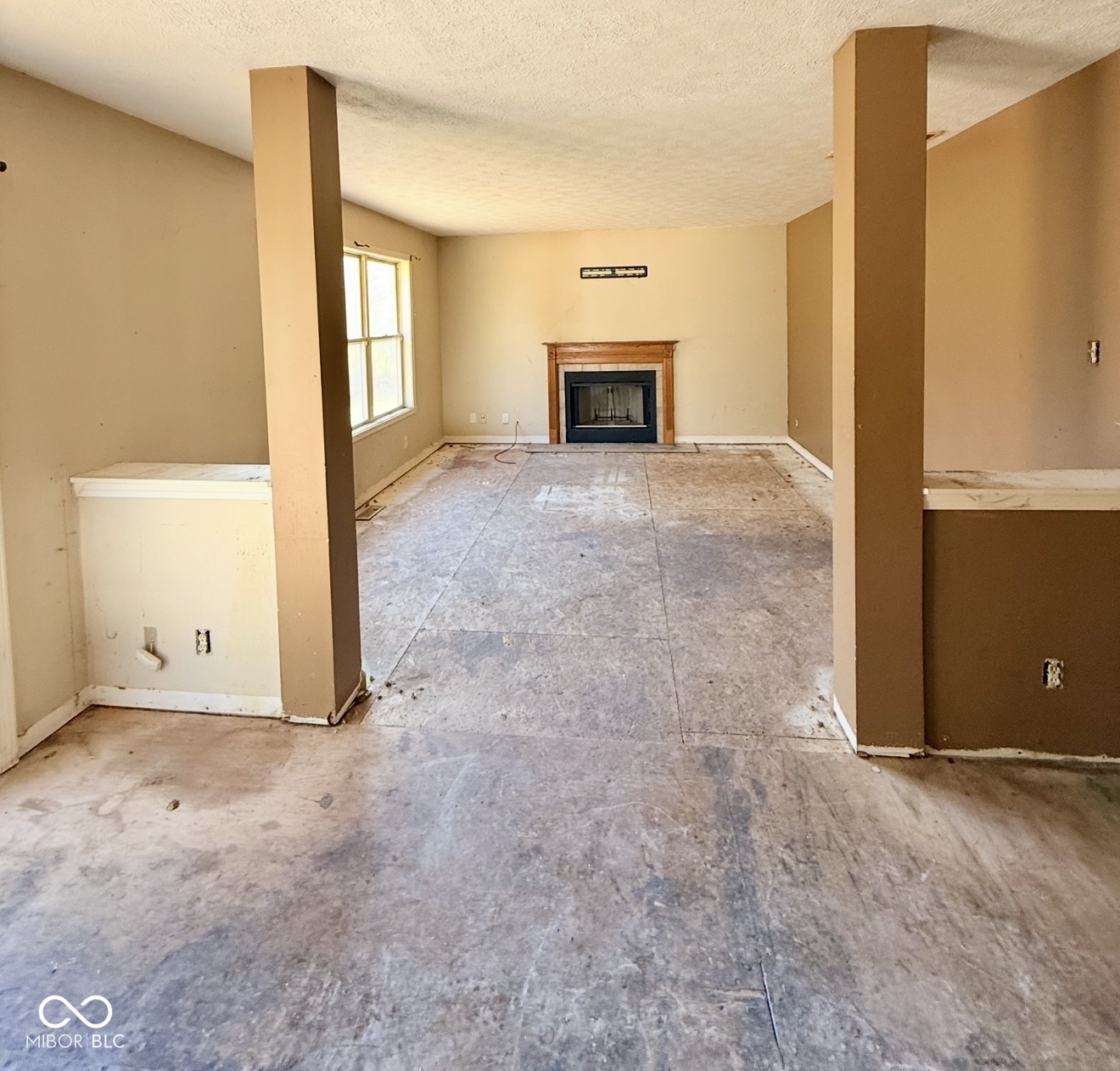 12409 Crystal Pointe Circle