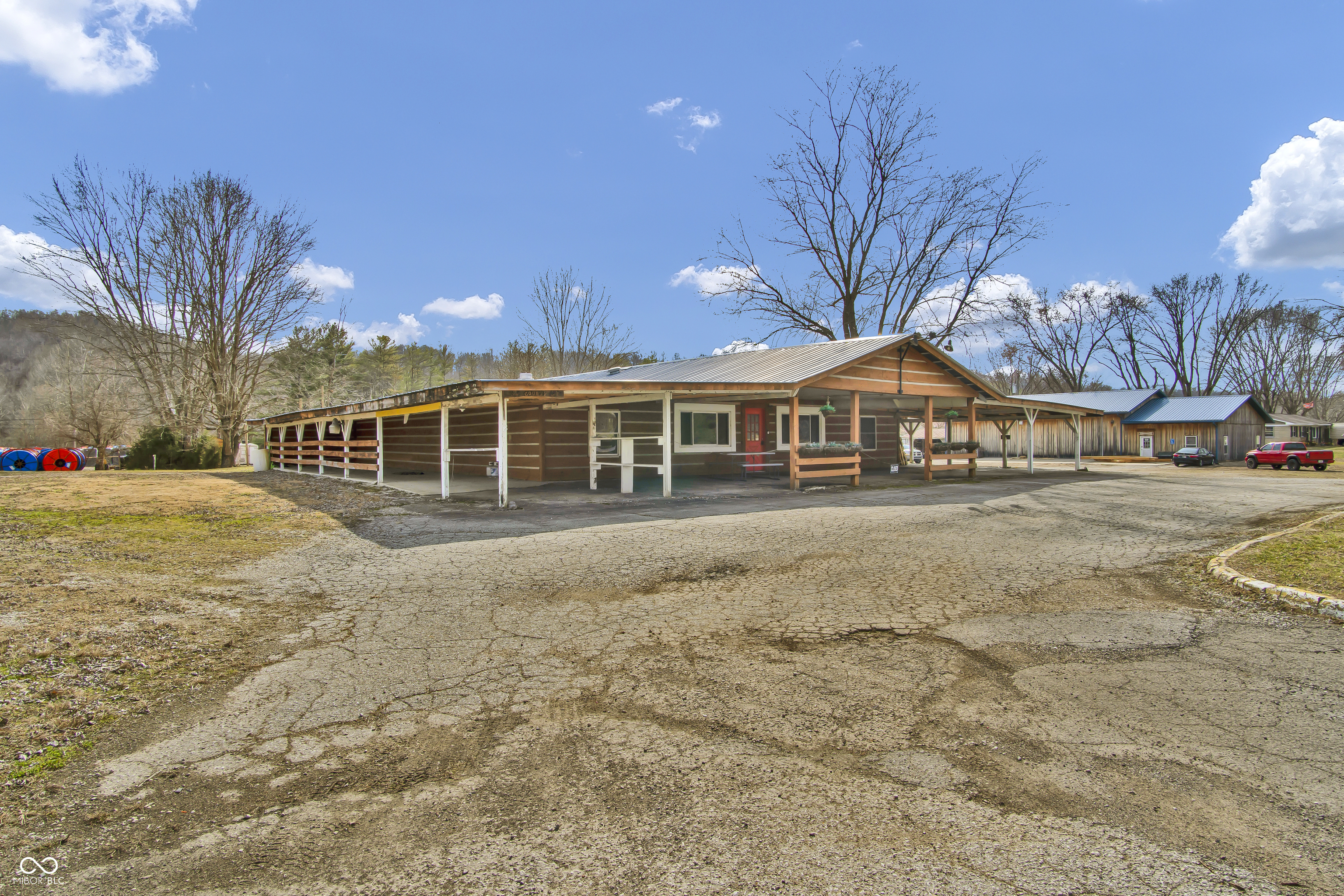 4883 State Road 46 E