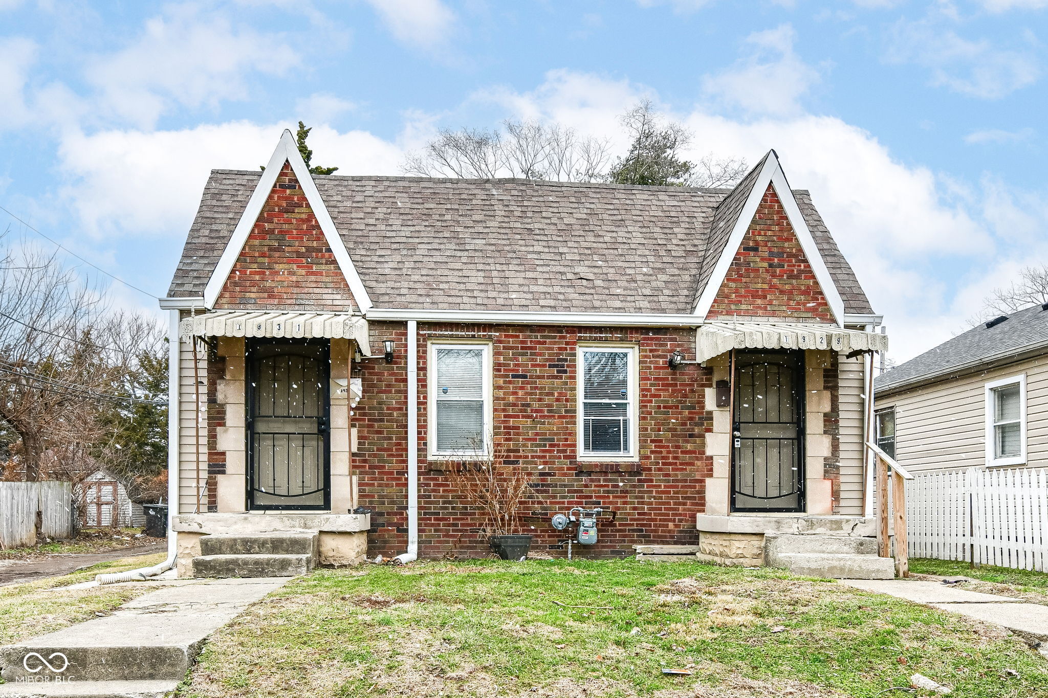 1931 N Oxford Street